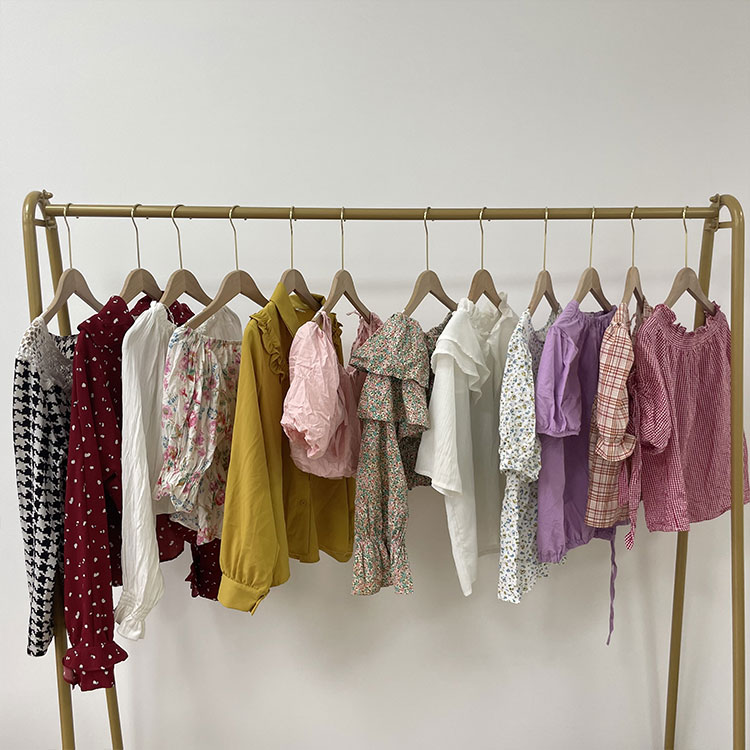 Ginamit na Ladies Cotton Blouset