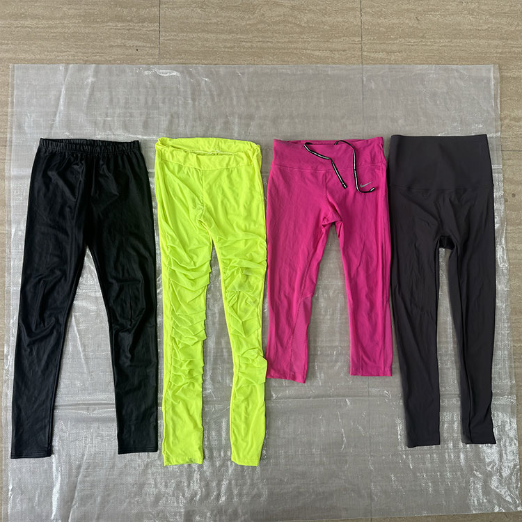 Ginamit na Ladies Leggings
