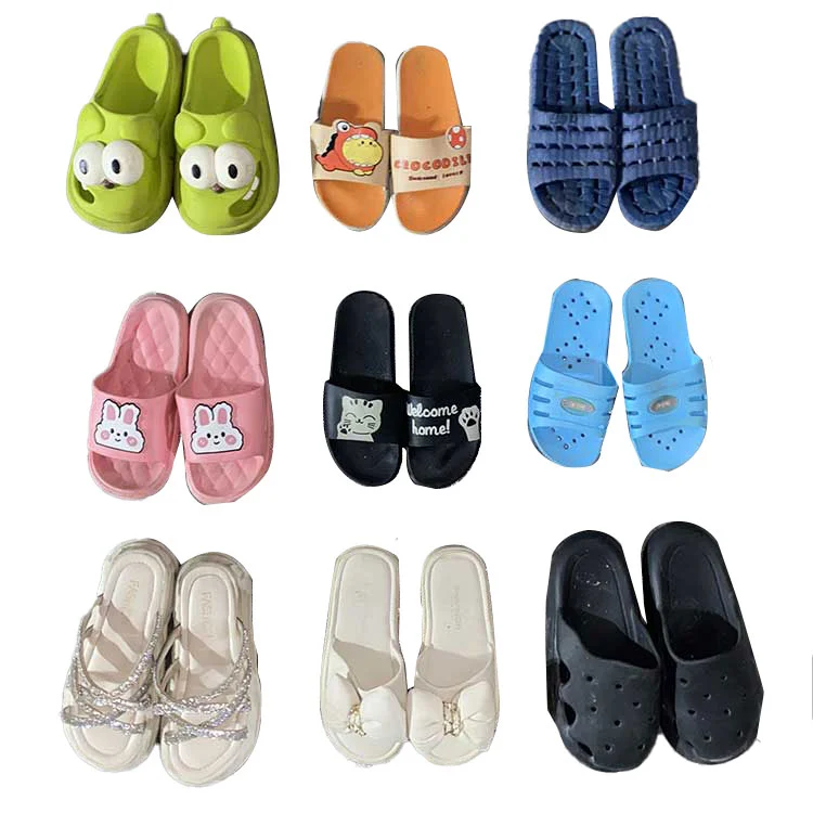 Mga Gamit na Tsinelas Pinaghalo
